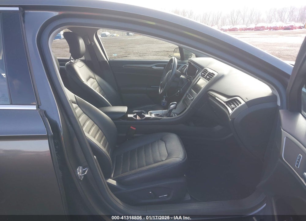 2015 FORD FUSION SE VIN: 3FA6P0HD0FR108467