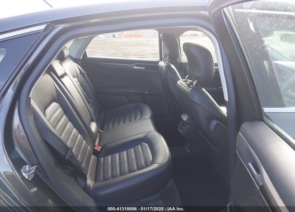 2015 FORD FUSION SE VIN: 3FA6P0HD0FR108467