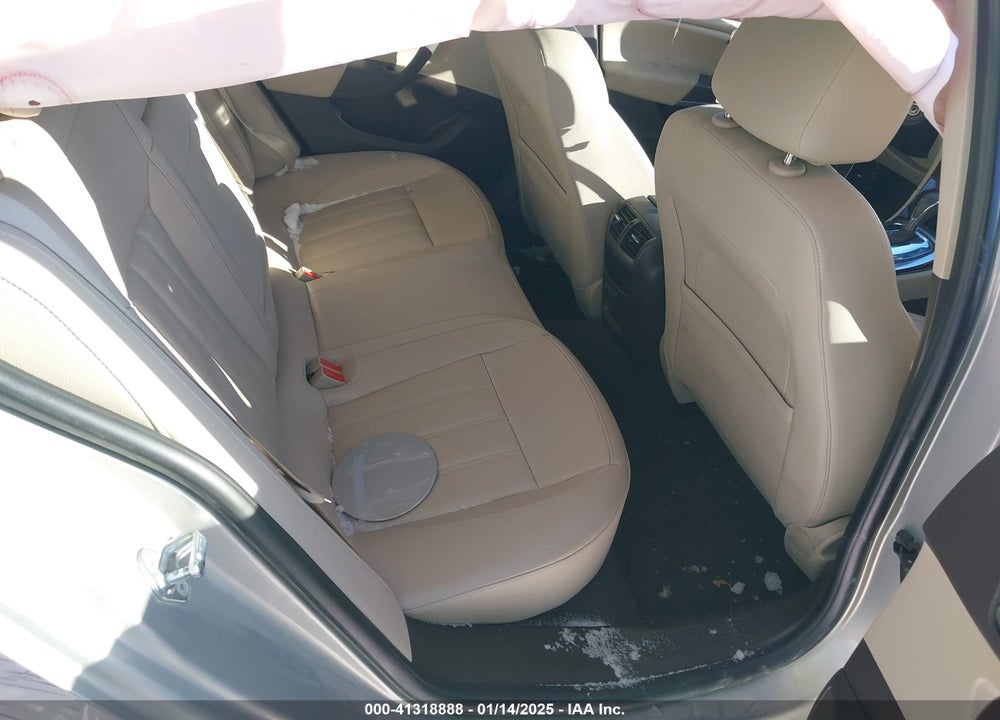 2011 BUICK REGAL VIN: W04GR5EC5B1014102