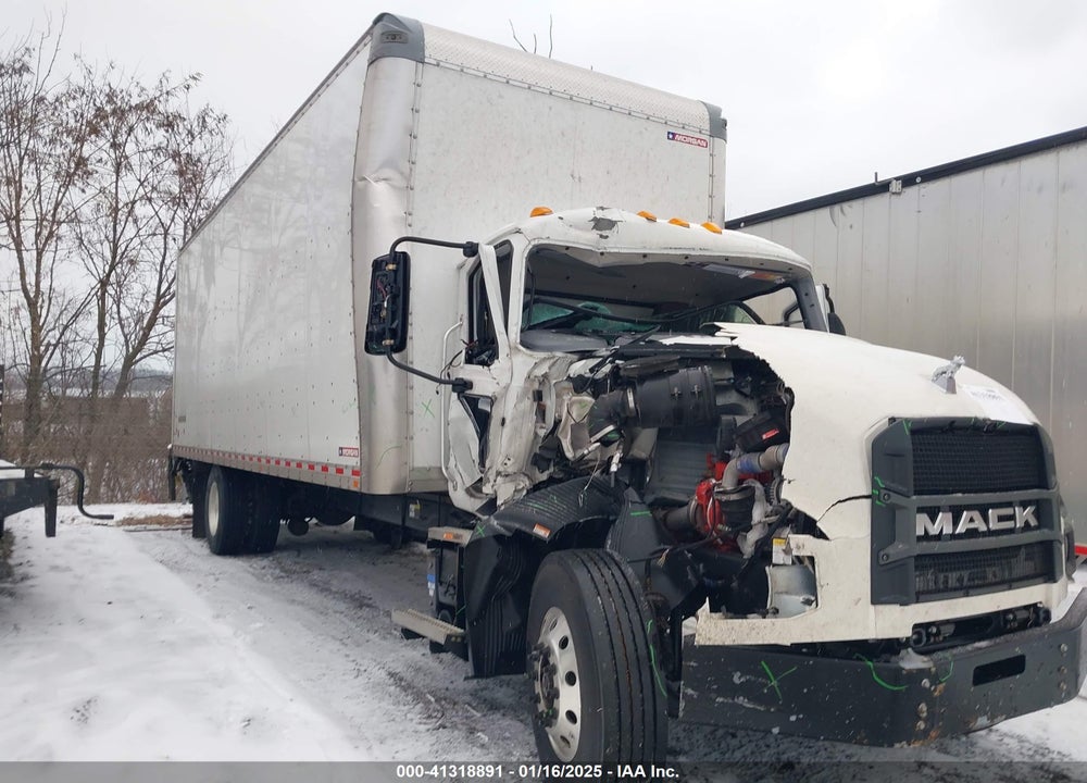 2023 MACK MD VIN: 1M2MDBAAXPS008075
