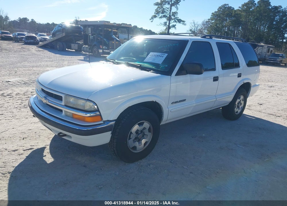 2002 CHEVROLET BLAZER LS VIN: 1GNDT13W02K111595
