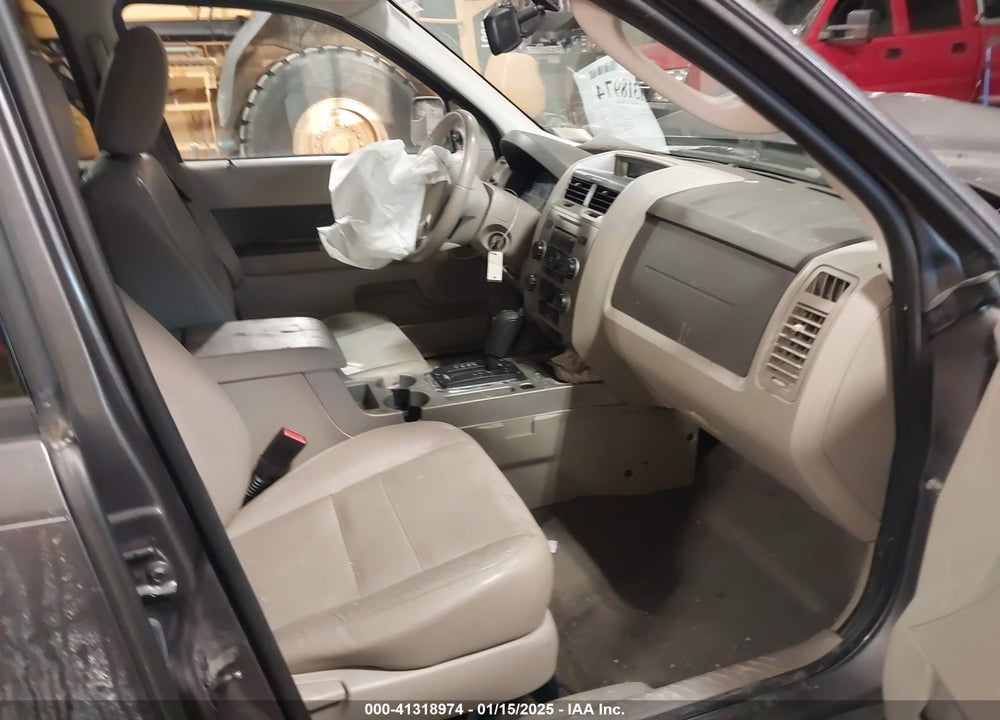 2011 FORD ESCAPE XLT VIN: 1FMCU9DGXBKB88283