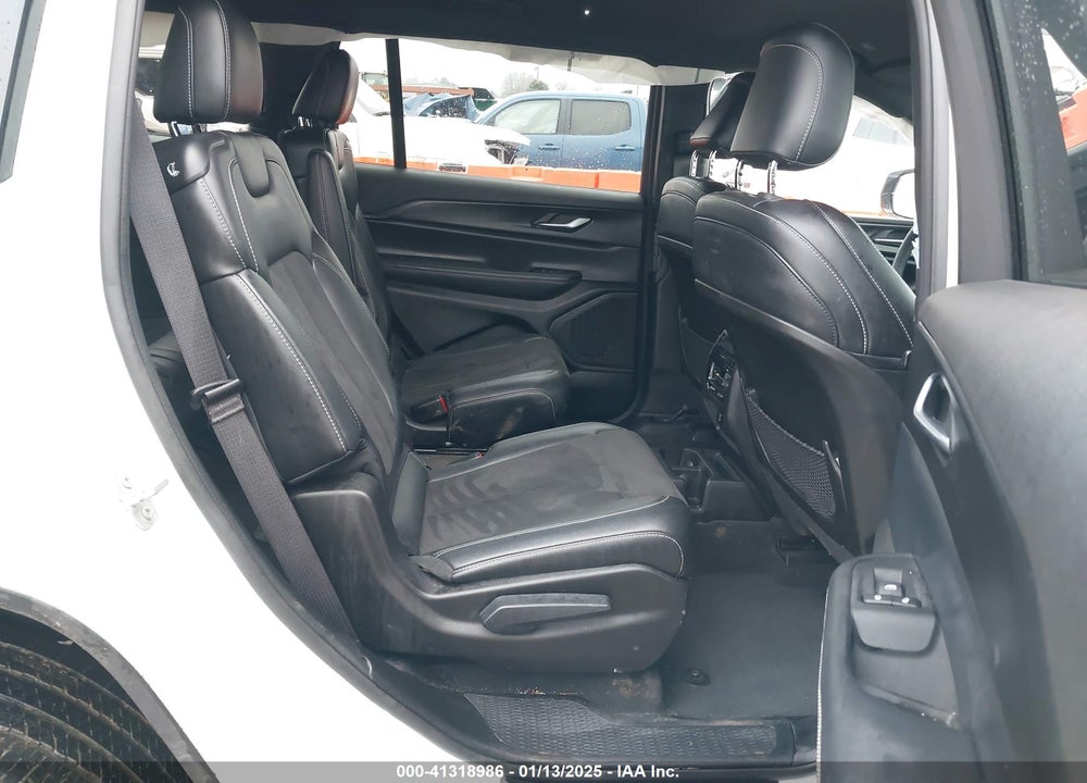 2023 JEEP GRAND CHEROKEE L VIN: 1C4RJKAG6P8824379