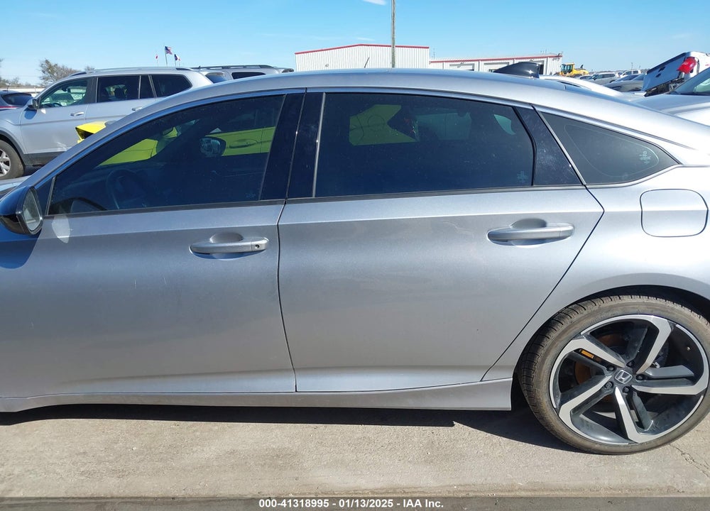 2022 HONDA ACCORD VIN: 1HGCV1F39NA123966