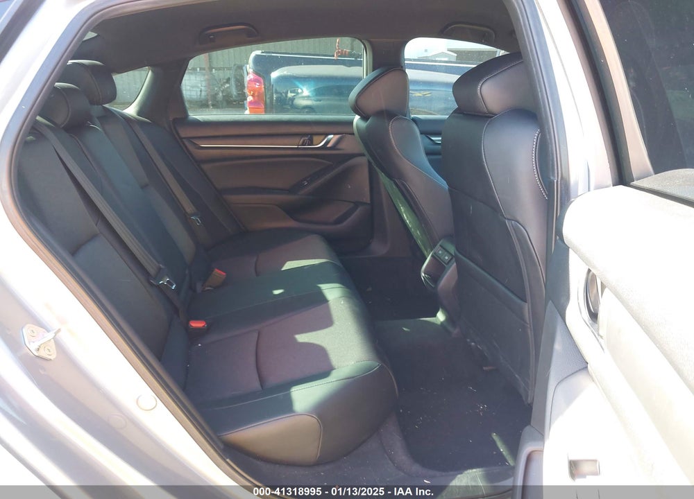 2022 HONDA ACCORD VIN: 1HGCV1F39NA123966