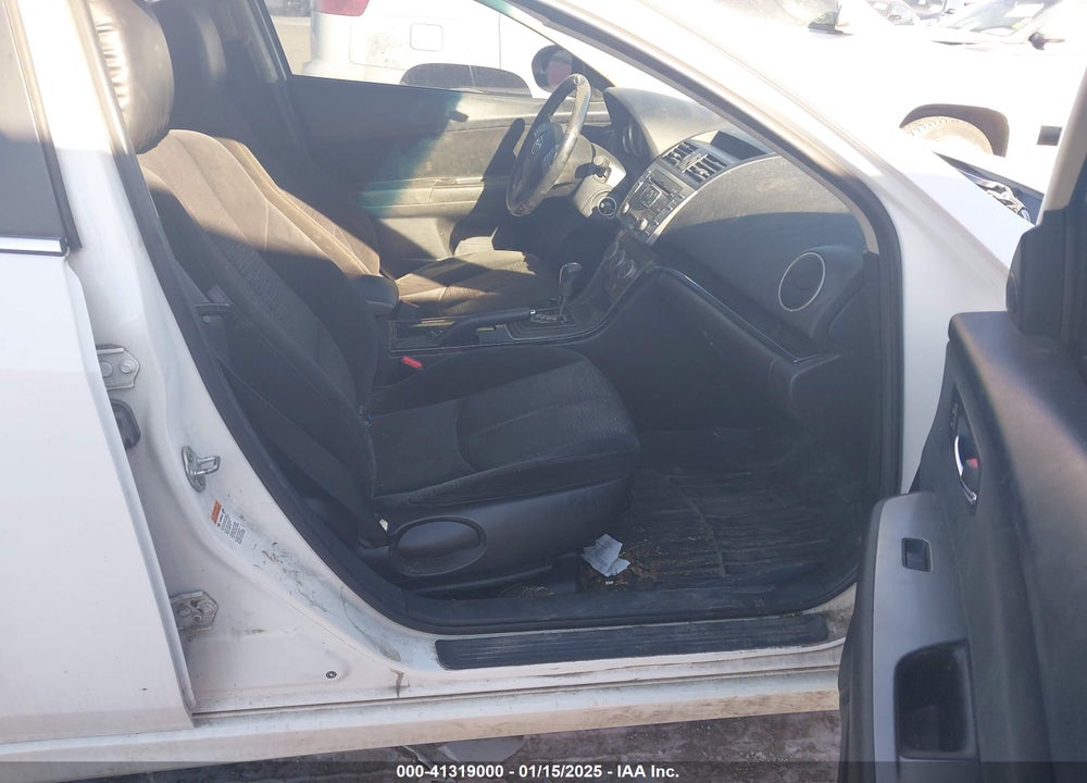 2010 MAZDA 6 I TOURING VIN: 1YVHZ8CH2A5M34203