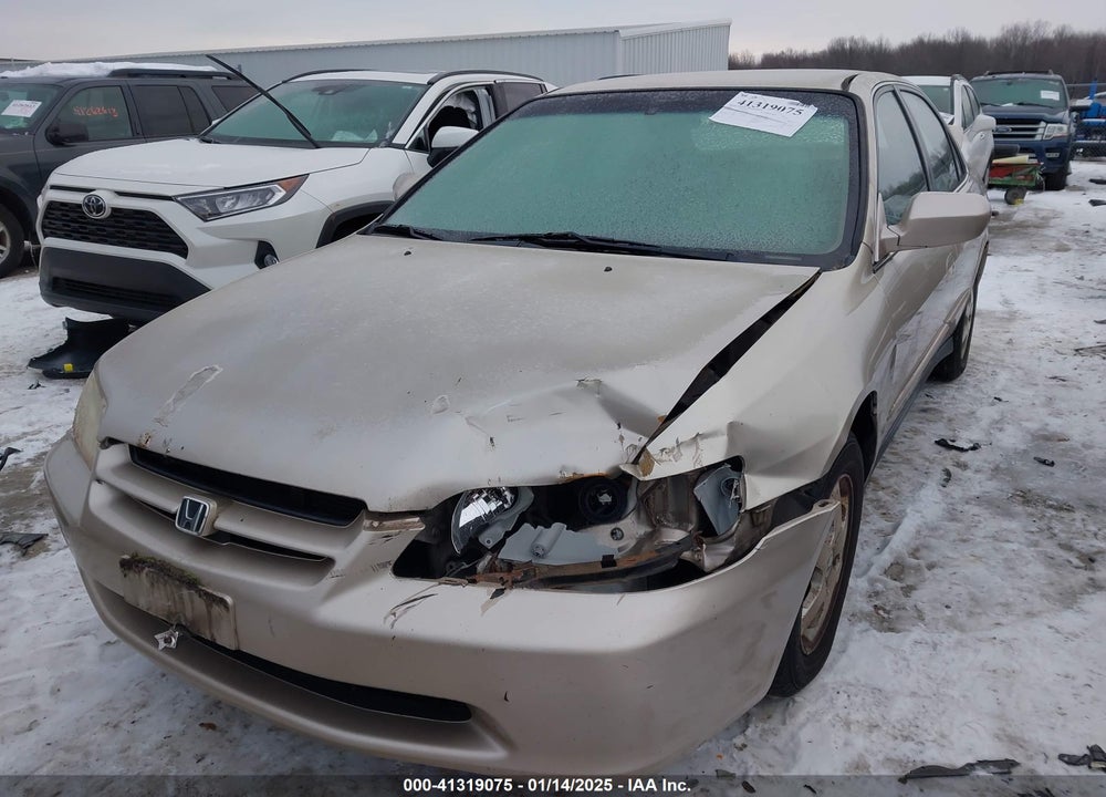 2000 HONDA ACCORD SDN VIN: JHMCG5676YC042093