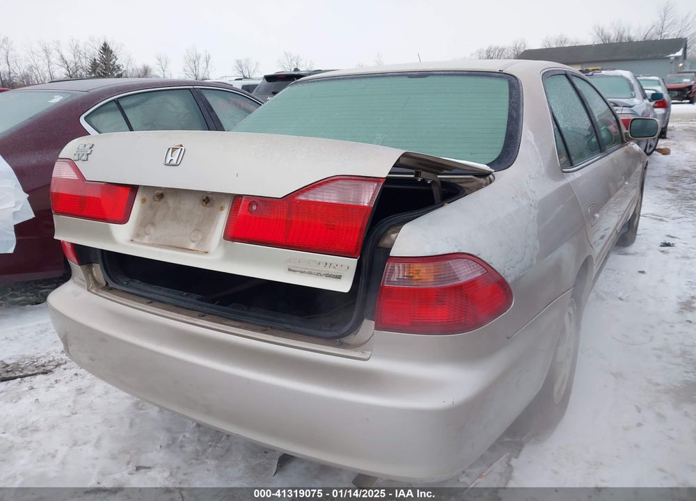 2000 HONDA ACCORD SDN VIN: JHMCG5676YC042093