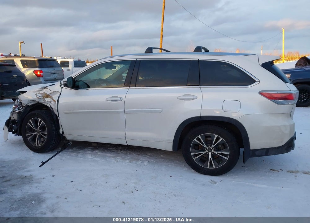 2016 TOYOTA HIGHLANDER XLE V6 VIN: 5TDJKRFH6GS311245