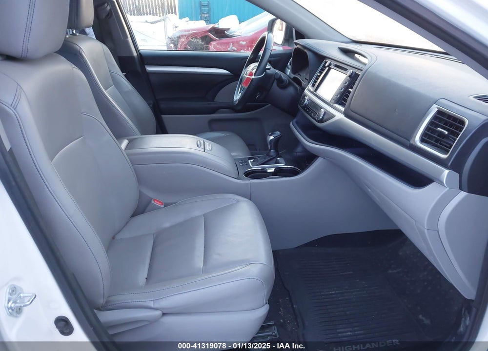 2016 TOYOTA HIGHLANDER XLE V6 VIN: 5TDJKRFH6GS311245