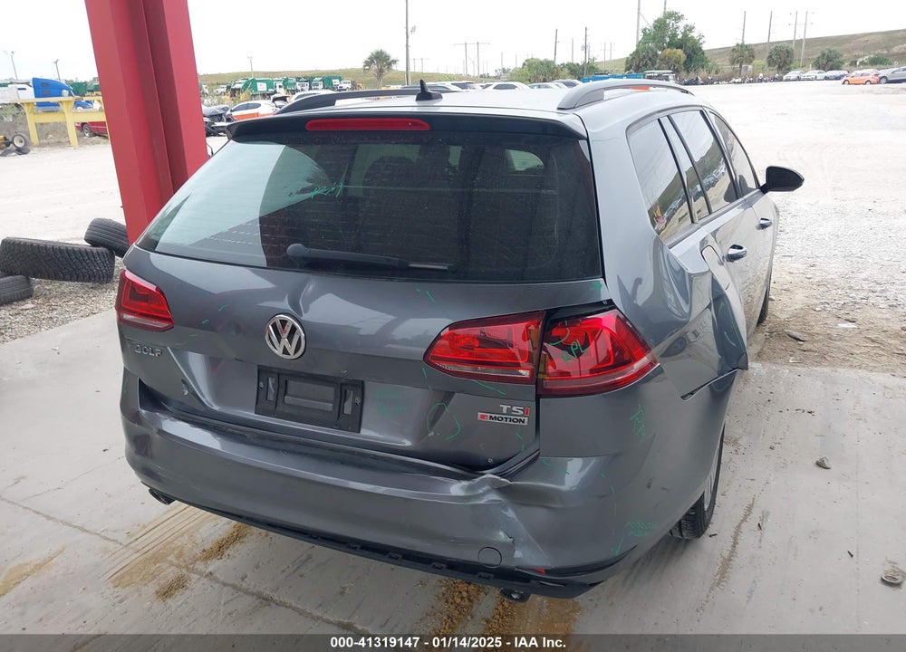 2017 VOLKSWAGEN GOLF SPORTWAGEN VIN: 3VWU17AU6HM528933