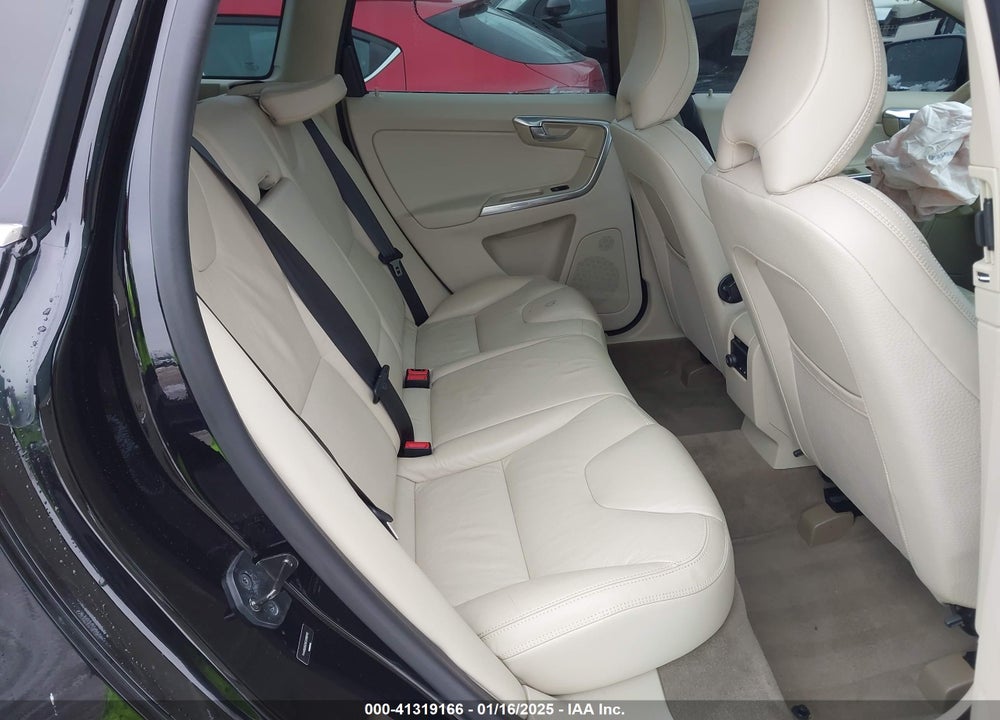 2012 VOLVO XC60 T6 PREMIER PLUS VIN: YV4902DZXC2288112