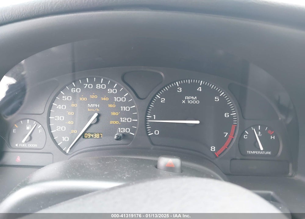 2002 SATURN S-SERIES SL2 VIN: 1G8ZK527X2Z303241