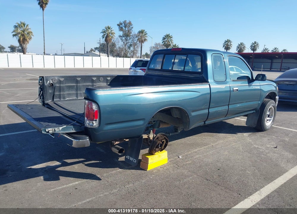 1996 TOYOTA TACOMA XTRACAB VIN: 4TAWM72N4TZ220186