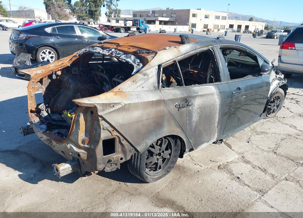 2022 TOYOTA PRIUS VIN: JTDKAMFU0N3161123