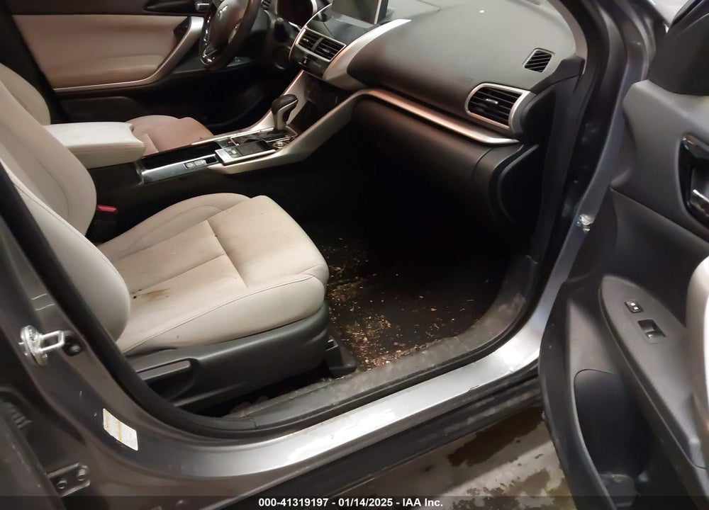 2019 MITSUBISHI ECLIPSE CROSS SE VIN: JA4AT5AA5KZ011200