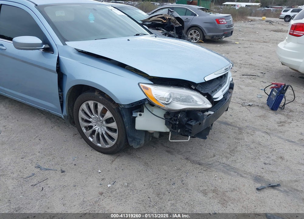 2013 CHRYSLER 200 VIN: 1C3CCBBB4DN573530