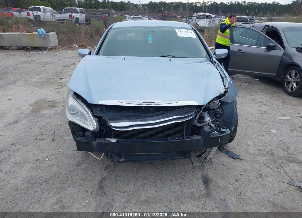 2013 CHRYSLER 200 VIN: 1C3CCBBB4DN573530