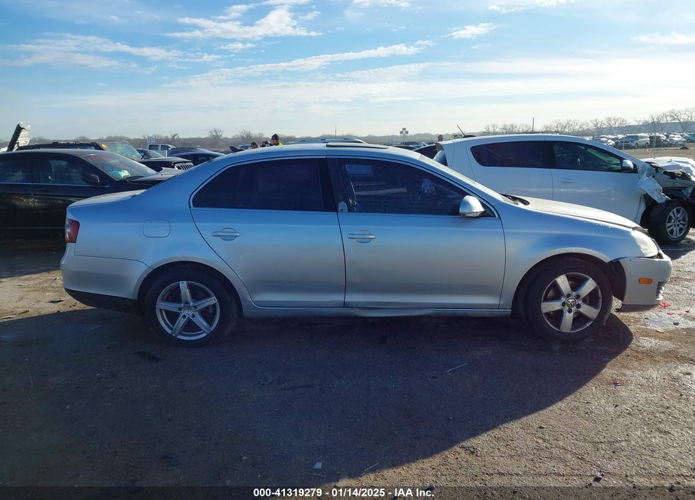 2008 VOLKSWAGEN JETTA VIN: 3VWRM71K78M158314