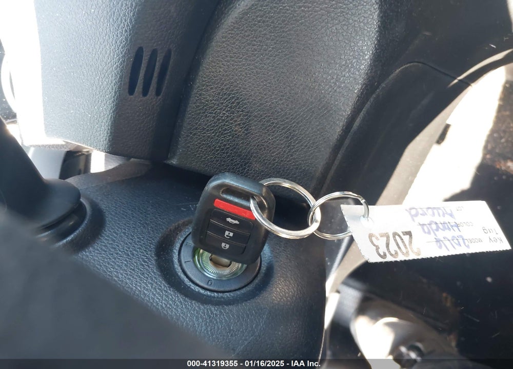 2016 HONDA ACCORD VIN: 1HGCR2F42GA006820