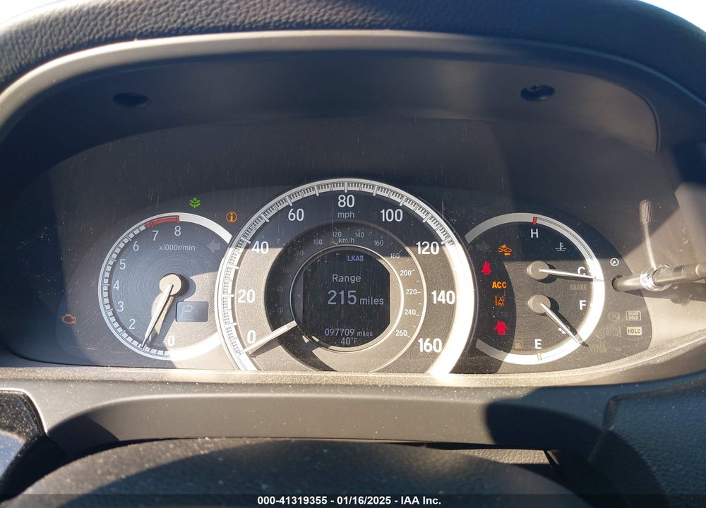 2016 HONDA ACCORD VIN: 1HGCR2F42GA006820