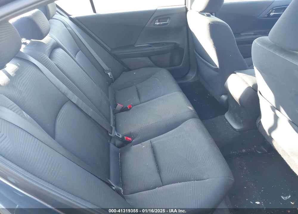 2016 HONDA ACCORD VIN: 1HGCR2F42GA006820