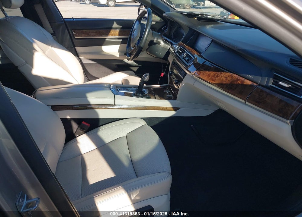 2015 BMW 750LI VIN: WBAYE8C55FD782384