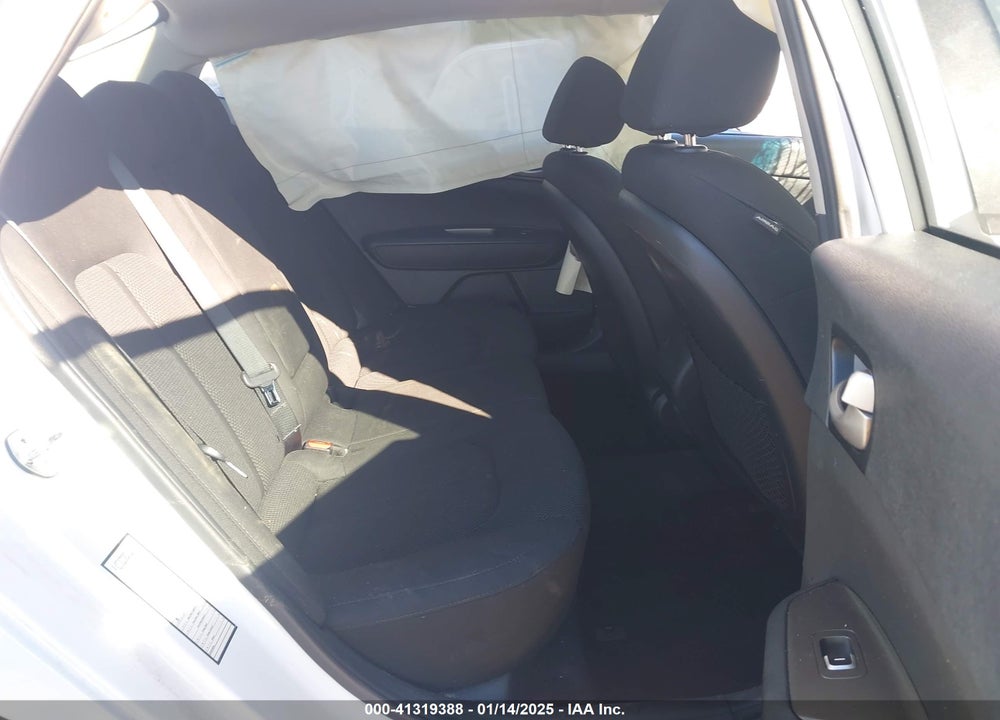 2019 KIA OPTIMA LX VIN: 5XXGT4L30KG299090