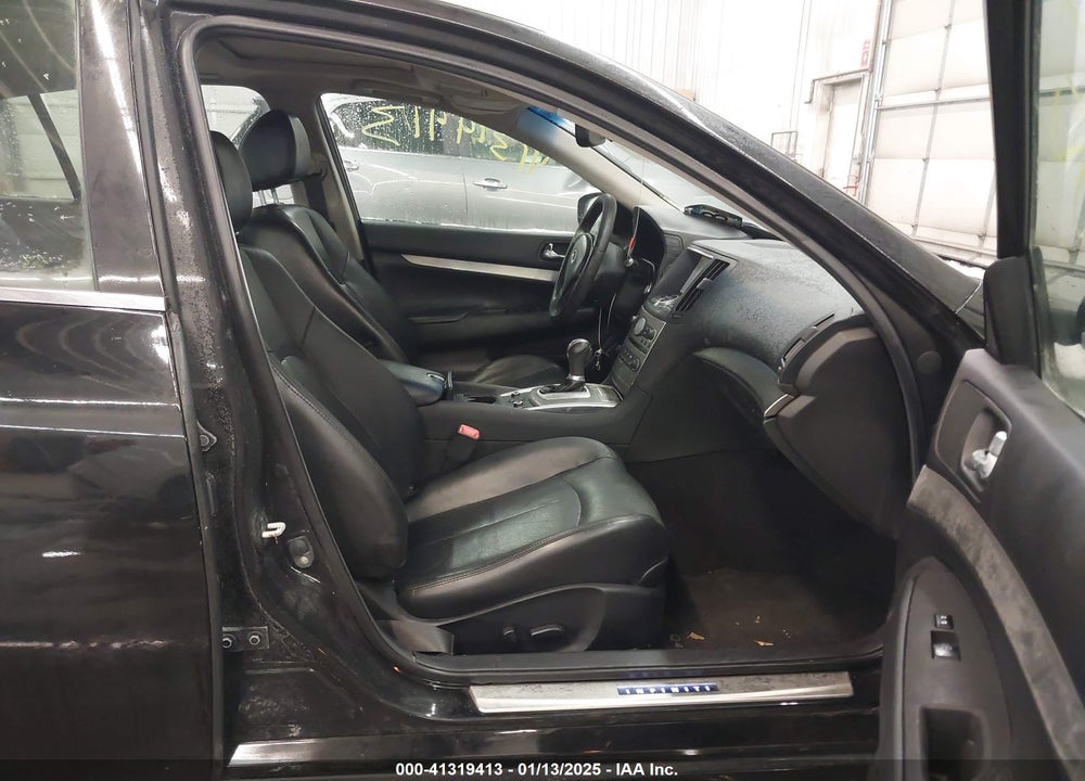 2015 INFINITI Q40 VIN: JN1CV6AR7FM523566