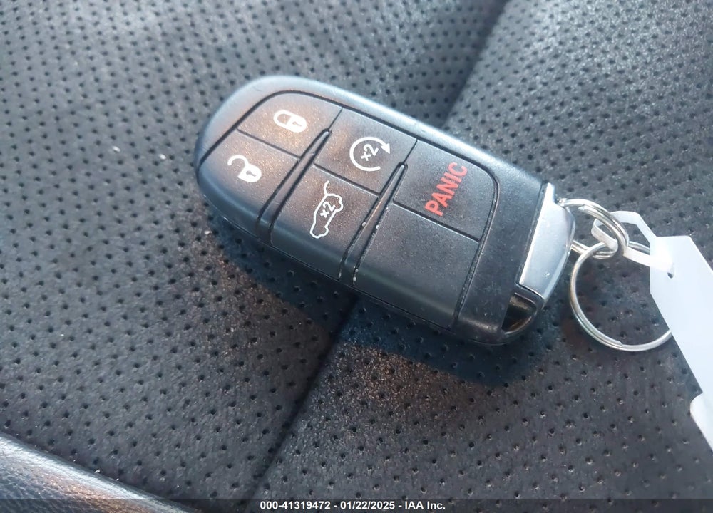 2018 JEEP GRAND CHEROKEE VIN: 1C4RJFAG9JC492062