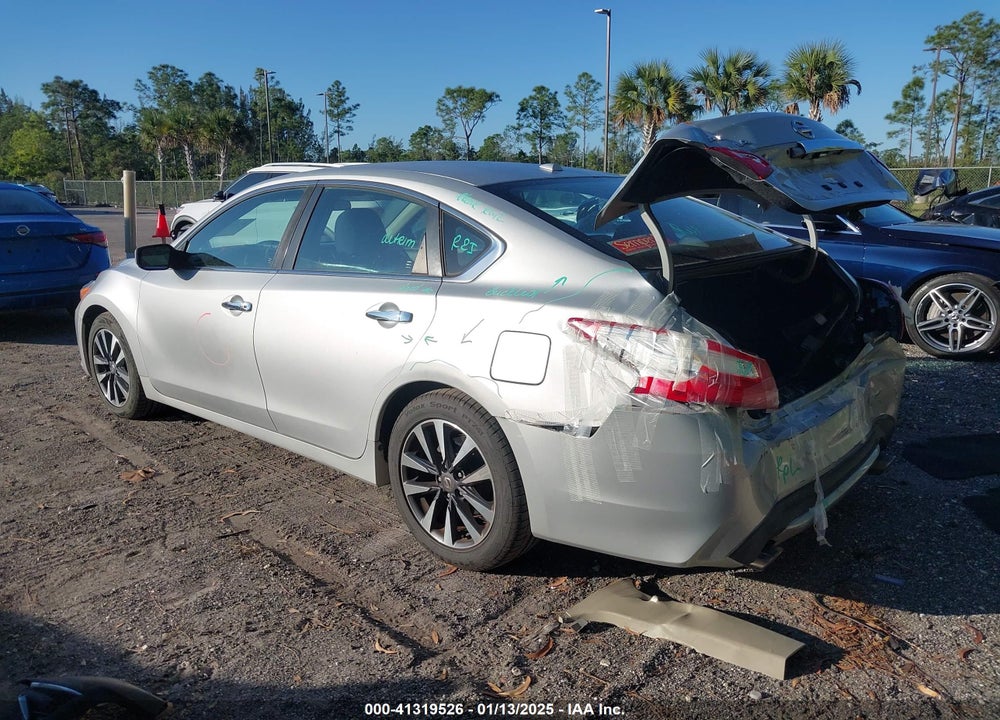 2017 NISSAN ALTIMA VIN: 1N4AL3APXHC142770