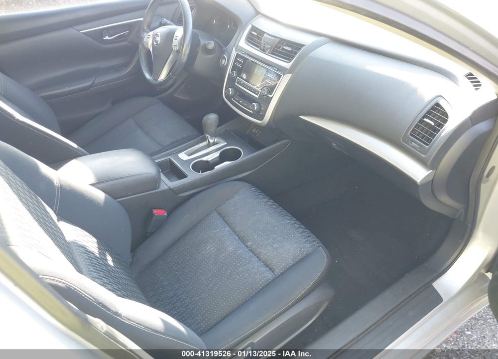 2017 NISSAN ALTIMA VIN: 1N4AL3APXHC142770
