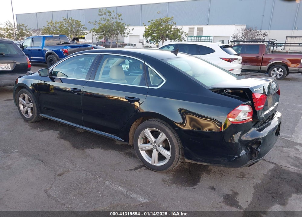2015 VOLKSWAGEN PASSAT VIN: 1VWBT7A35FC005796