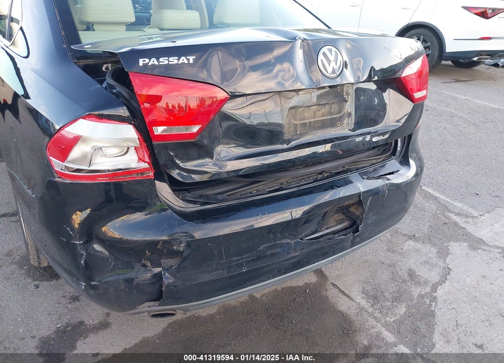 2015 VOLKSWAGEN PASSAT VIN: 1VWBT7A35FC005796