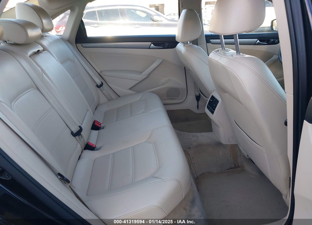 2015 VOLKSWAGEN PASSAT VIN: 1VWBT7A35FC005796