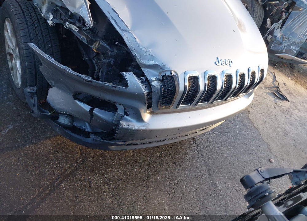 2015 JEEP CHEROKEE LATITUDE VIN: 1C4PJLCB9FW683705