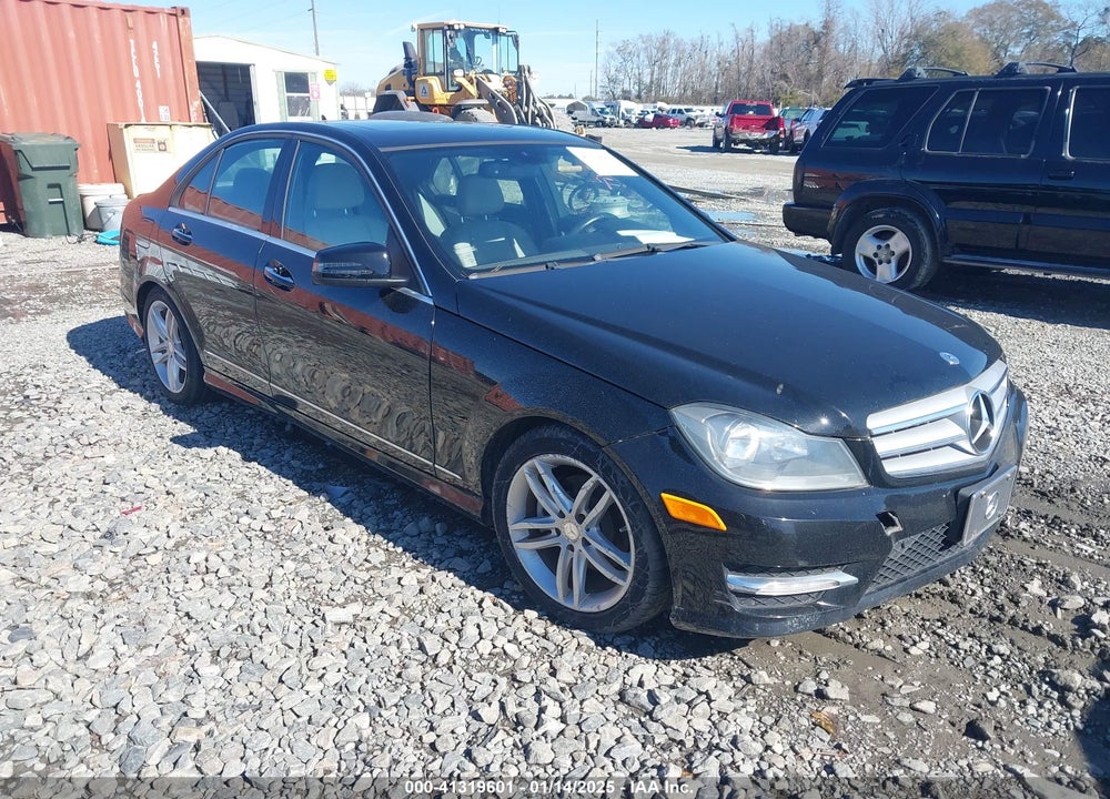 2013 MERCEDES-BENZ C 250 LUXURY/SPORT VIN: WDDGF4HBXDA763238