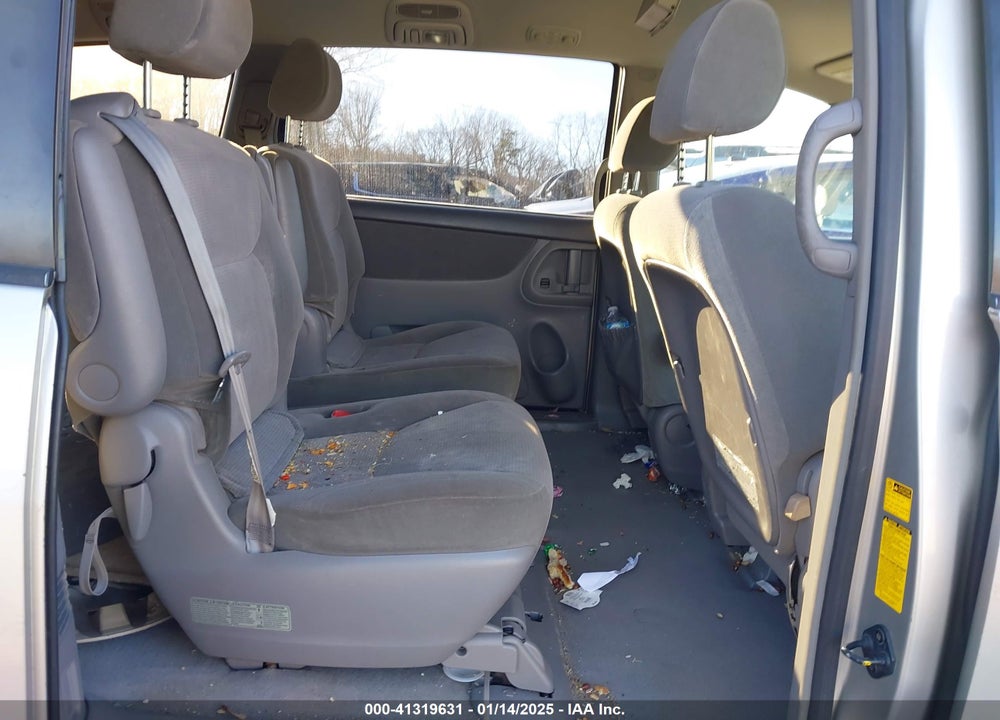 2004 TOYOTA SIENNA LE VIN: 5TDZA23C54S163414