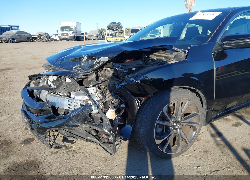 2018 HONDA CIVIC VIN: 2HGFC1E54JH702087