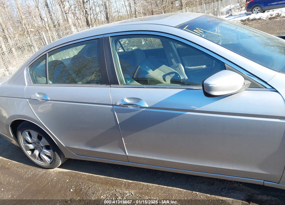 2010 HONDA ACCORD VIN: 1HGCP3F76AA010723