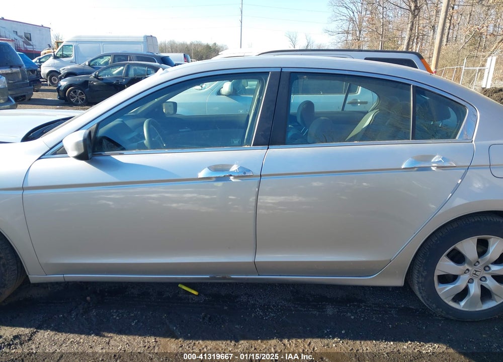 2010 HONDA ACCORD VIN: 1HGCP3F76AA010723