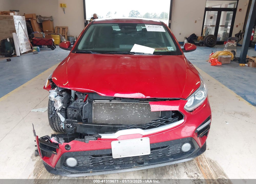 2019 KIA FORTE LXS VIN: 3KPF24AD8KE032881