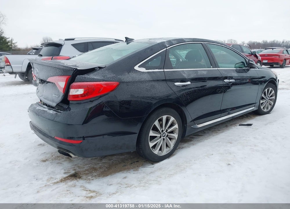 2017 HYUNDAI SONATA VIN: 5NPE34AF5HH586104