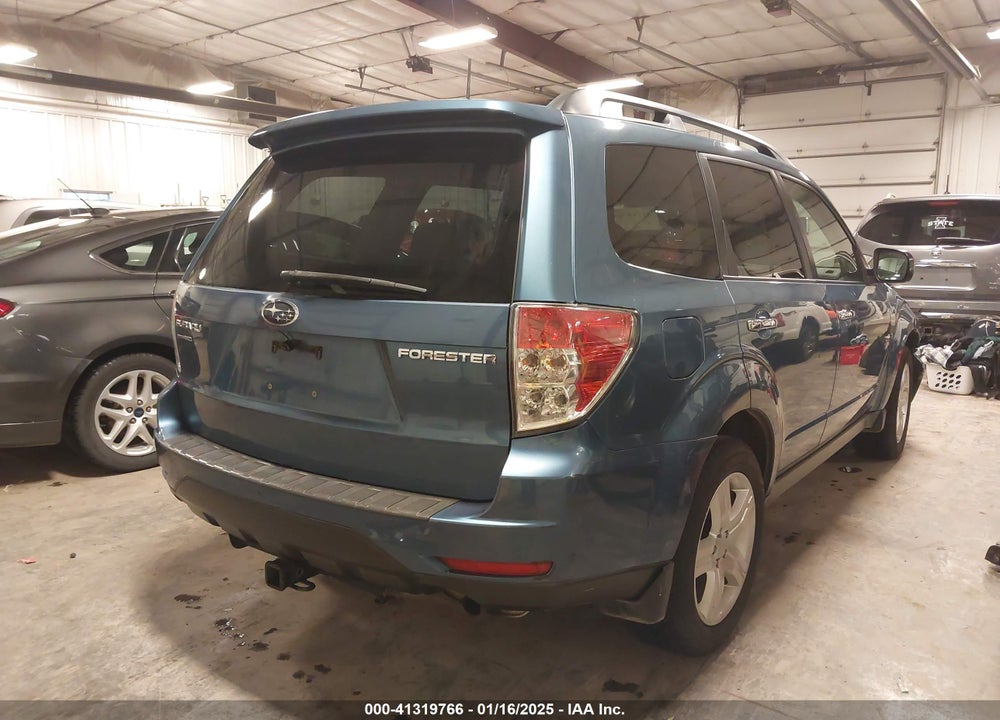 2010 SUBARU FORESTER 2.5X PREMIUM VIN: JF2SH6CC7AG901001