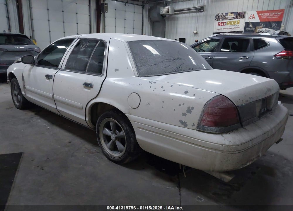 2001 FORD CROWN VICTORIA POLICE INTERCEPTOR VIN: 2FAFP71W01X150796