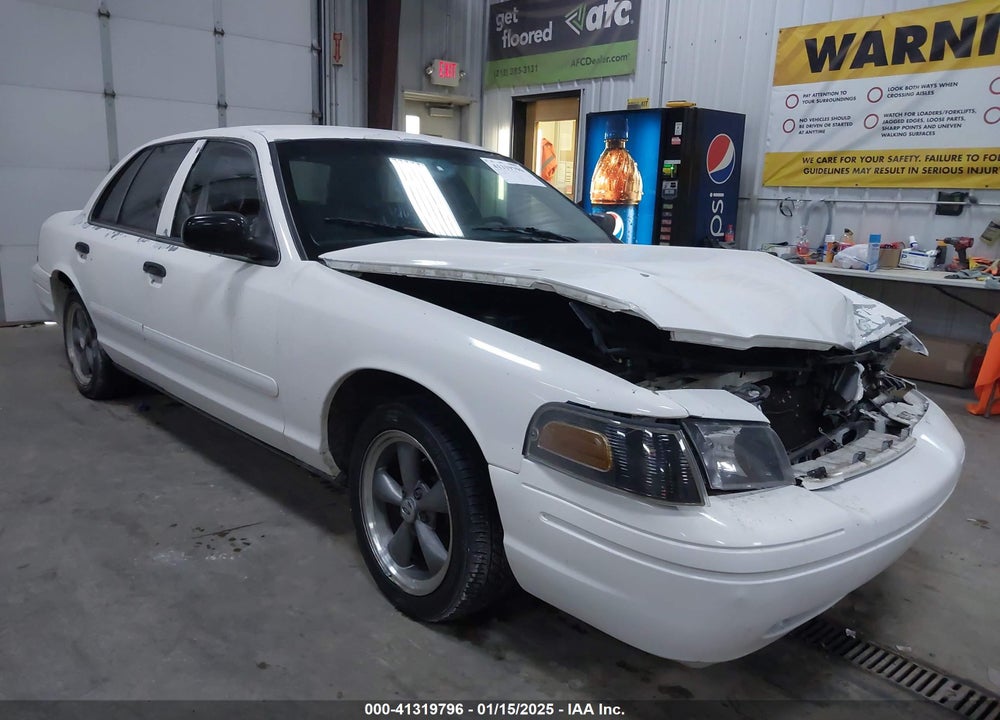2001 FORD CROWN VICTORIA POLICE INTERCEPTOR VIN: 2FAFP71W01X150796