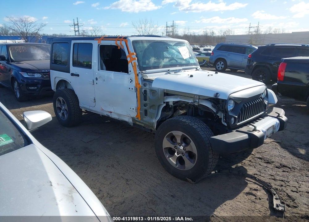 2016 JEEP WRANGLER UNLIMITED SAHARA VIN: 1C4HJWEG6GL138191