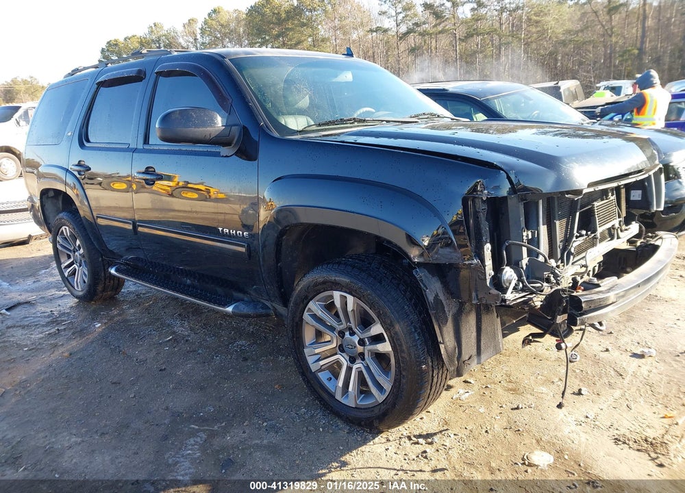 2011 CHEVROLET TAHOE LT VIN: 1GNSKBE06BR337673