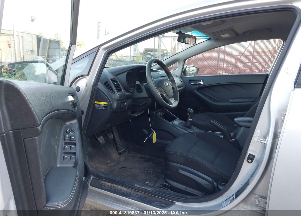2016 KIA FORTE VIN: KNAFK4A63G5557879