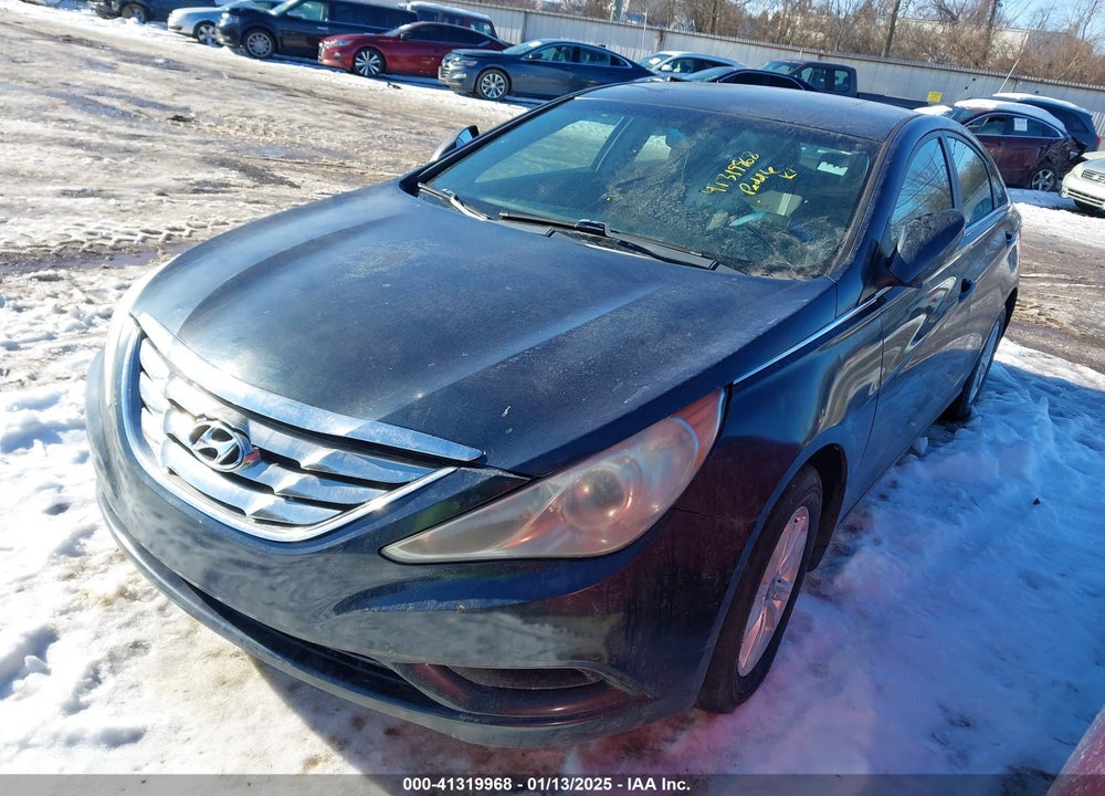 2011 HYUNDAI SONATA VIN: 5NPEB4AC5BH243809